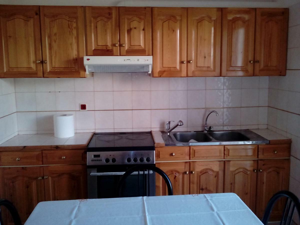 B1 Apt Mytilini Екстер'єр фото